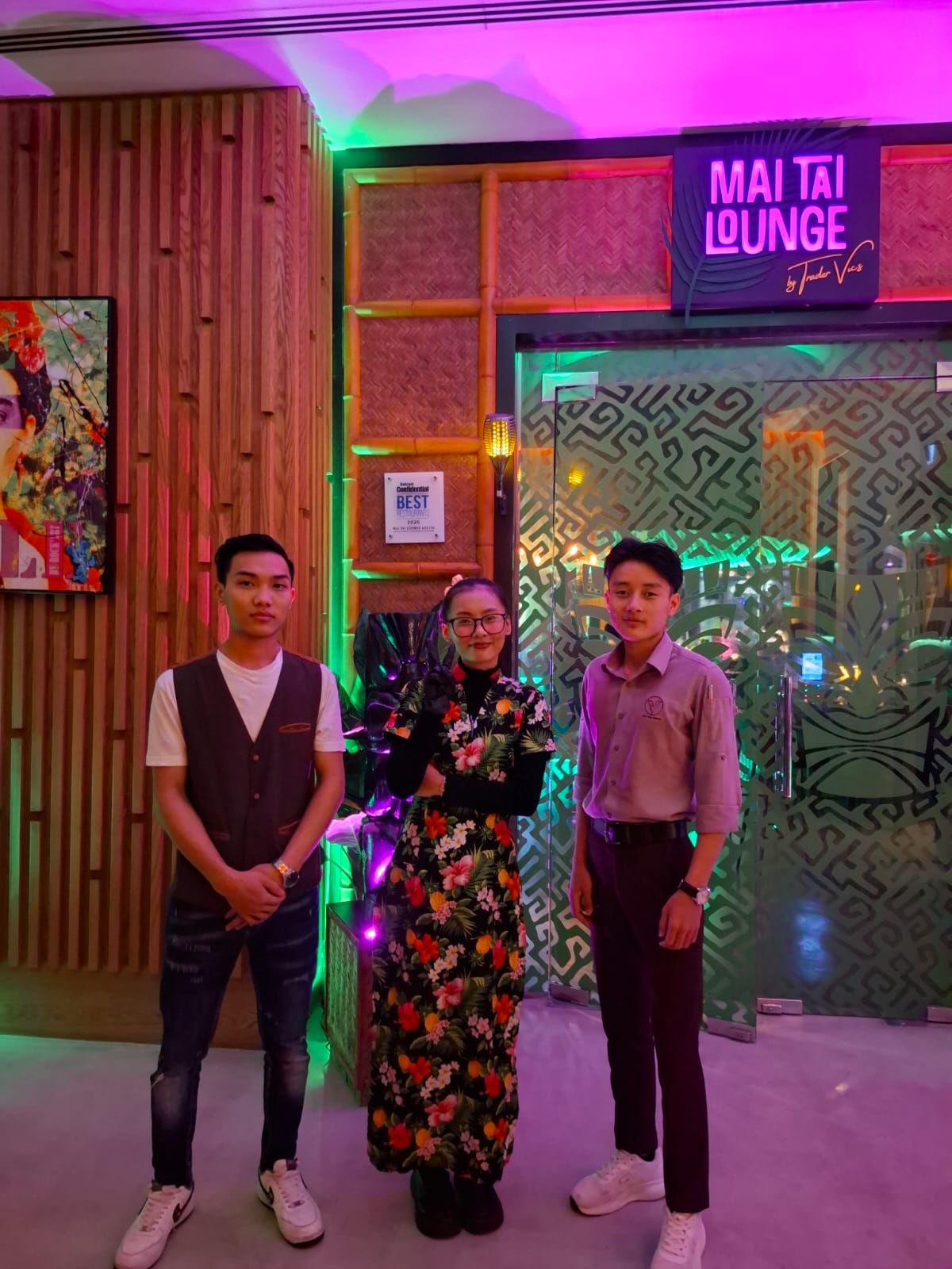 NILOKA, SARONPENI & YARSHANG – BAHRAIN
